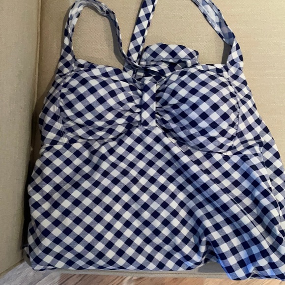 Motherhood Maternity Other - Beach bump bathing suit